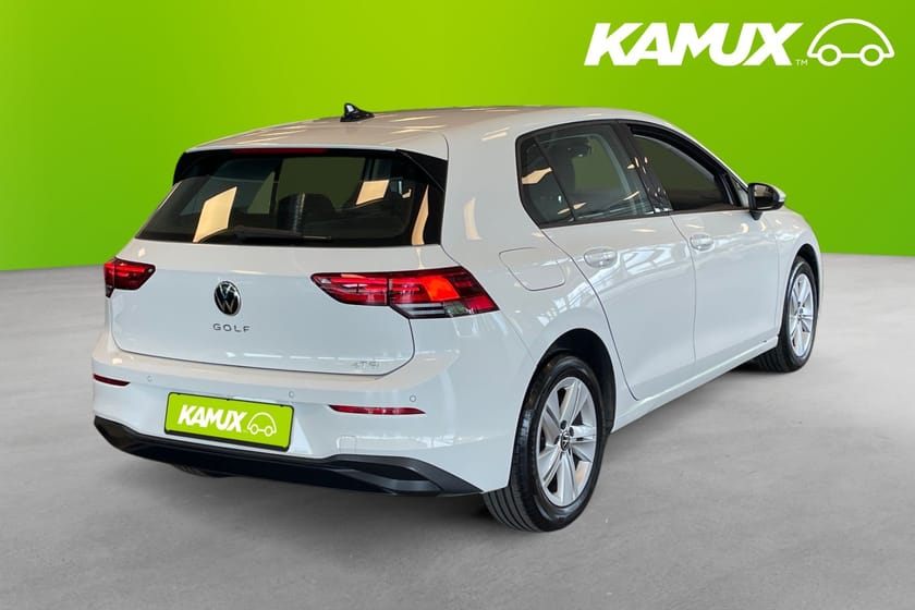 Bild 4 av Volkswagen Golf 1.0 eTSI  Cockpit Rattvärme Kamera CarPlay
