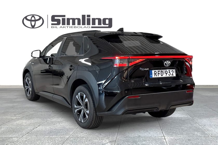 Bild 3 av Toyota bZ4X 71.4 kWh AWD Style / Vinterhjul