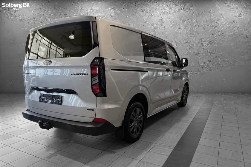 Bilde 5 av Ford Transit Custom 320 AWD/ 170hk Aut. / 2 Skyvedører/ ACC/ Henger.F