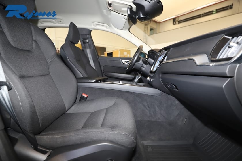 Bild 4 av Volvo XC60 T5 AWD Momentum SE