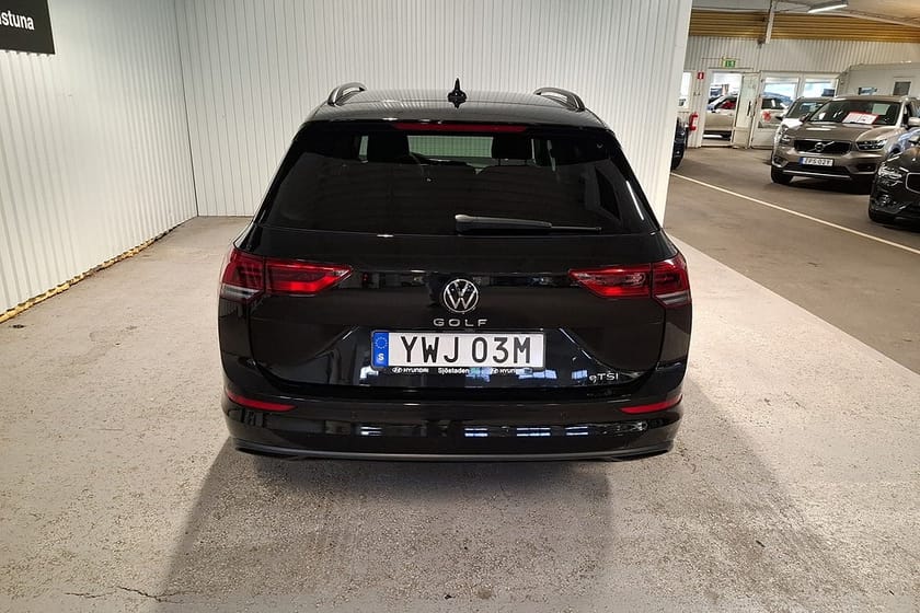 Bild 4 av Volkswagen Golf Sportscombi SC 1.5 eTSI DRAG/VÄRMARE/150 hk/LED/COCKPIT