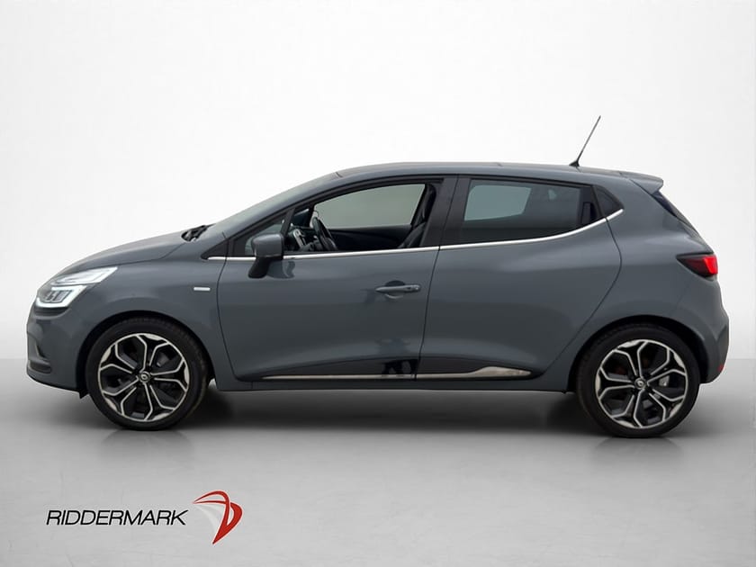 Bild 4 av Renault Clio 0.9 TCe 90hk Stylepaket Svart  Pano Halvskinn