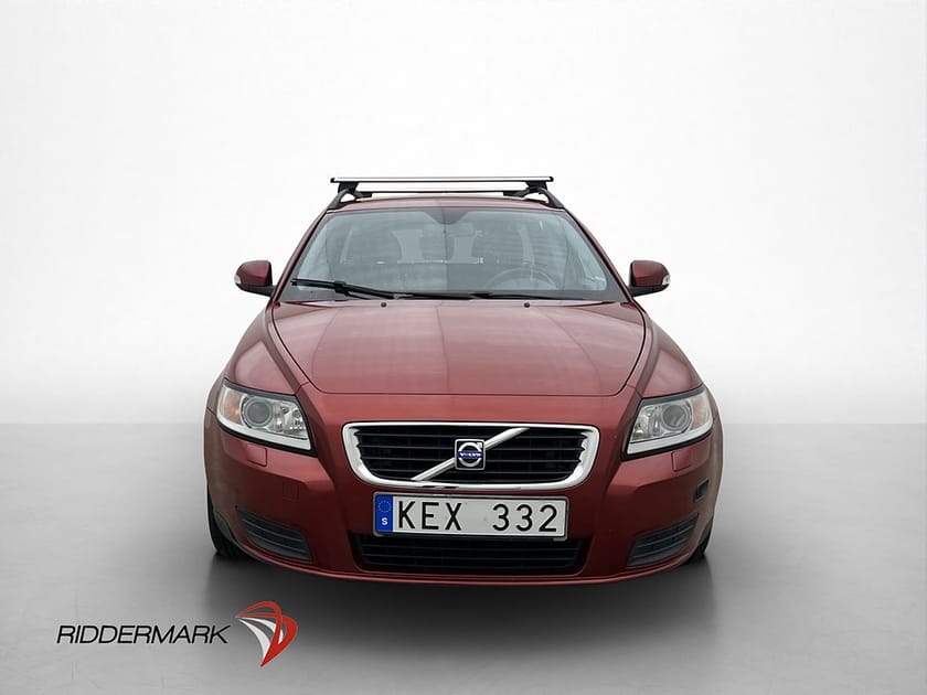 Bild 2 av Volvo V50 125hk Kinetic Farthållare Sätesvärme Skinn AC
