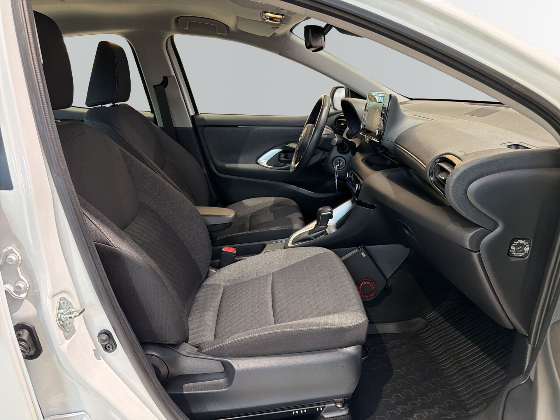 Toyota Yaris 2021, bild 6/10