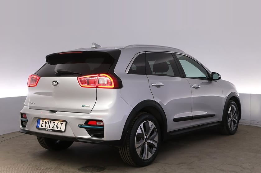 Bild 5 av Kia e-Niro 64 kWh Advance Plus Tech Taklucka Läder JBL BLIS