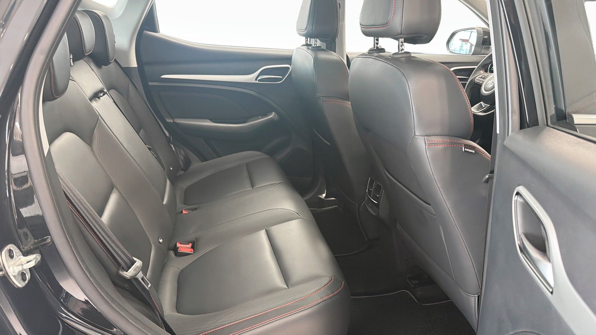 MG ZS Maximum Range Luxury 2022, bild 5/9