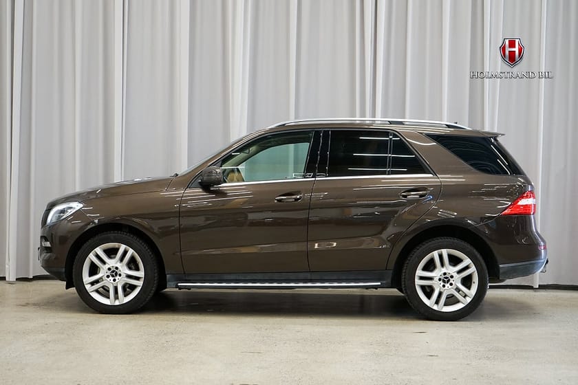 Bild 1 av Mercedes-Benz ML 350 BlueTEC 4MATIC Plus D-värme Drag GPS Läder El-stol