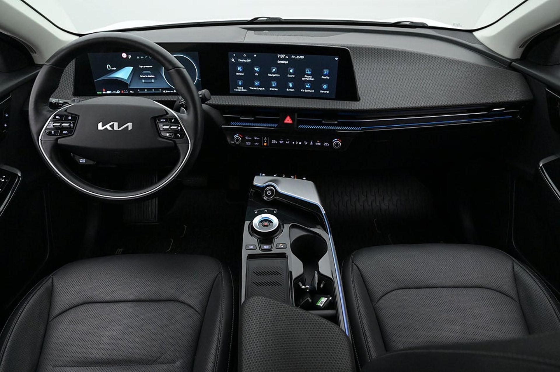 Kia EV6 2023, photo 6/10