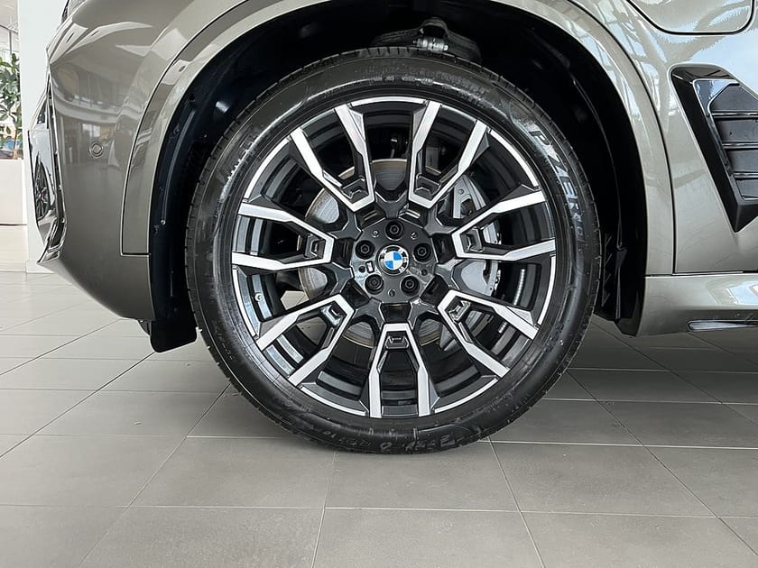 Bild 4 av BMW X5 xDrive50e 3,95 ränta M Sport H/K Panorama ComfortAccess