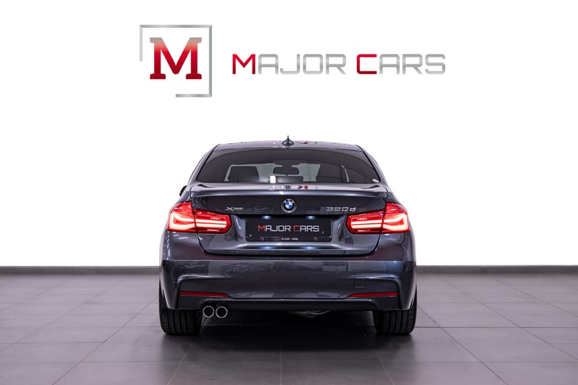 Bild 5 av BMW 320d xDrive Sedan M Sport NaviPro Skinn HiFi Drag 190hk