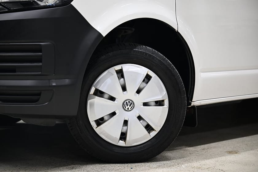 Bild 2 av Volkswagen Transporter DSG 150HK L2 Lång|Automat|Dragkrok|Dieselvärmare|Moms