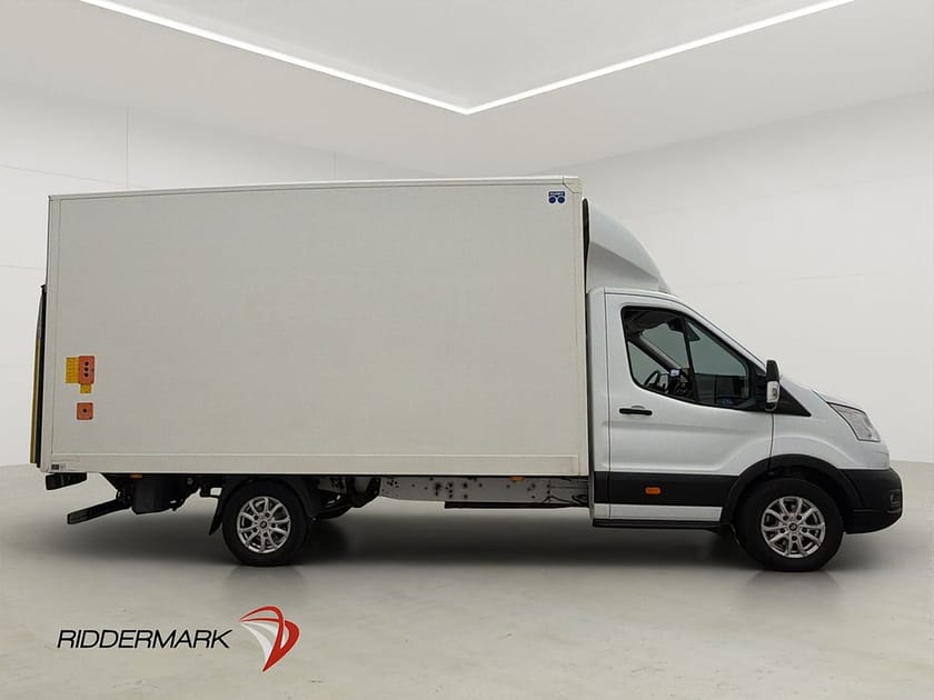 Bild 2 av Ford Transit 350 Chassi Cab BAKGAVELLYFT Värm CARPLAY Moms 1-ÄGARE