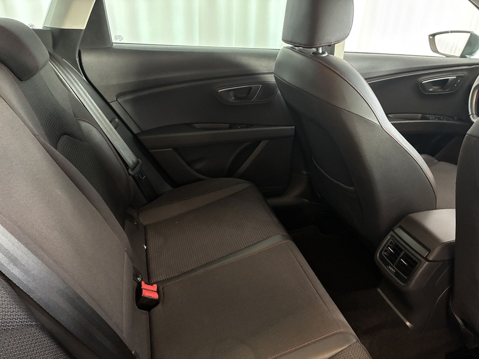 Seat Leon ST 1.4 TSI Manuell, 150hk 2015, bild 6/10