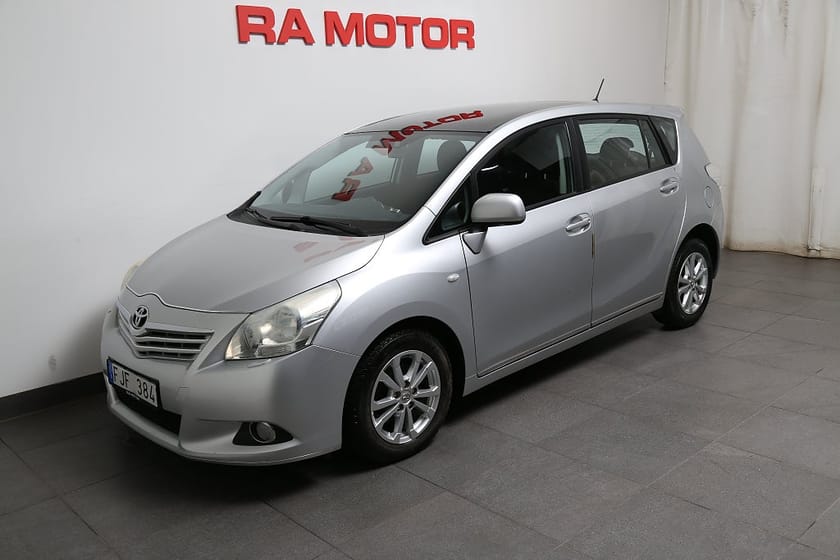 Bild 1 av Toyota Verso 1,8 147hk Business Aut Panorama Motorv 7-Sits