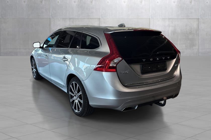 Bilde 3 av Volvo V60 Summum, AWD, Plug-in Diesel D5