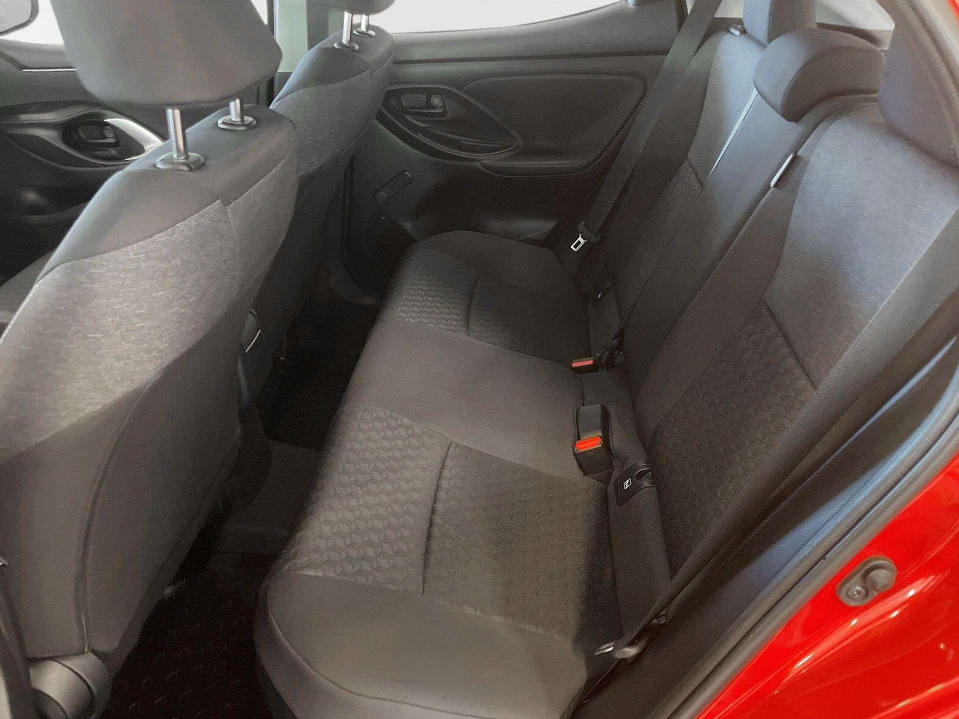 Toyota Yaris 2023, photo 7/10