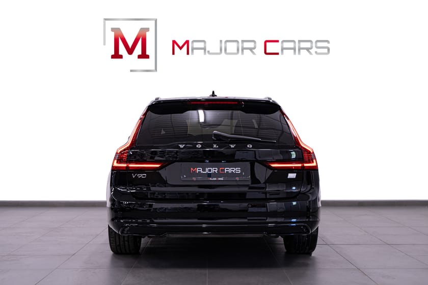 Bild 5 av Volvo V90 T6 AWD R-Design Pano B&W Aktivt Chassi Luft-F 360° HuD