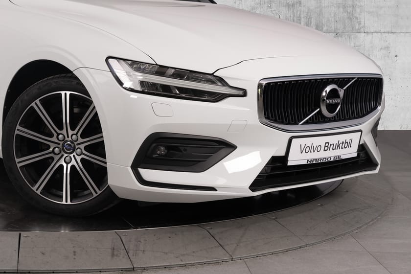 Bilde 2 av Volvo V60 D4 Momentum. AdaptivCC/VOC/Oppv.ratt/Bluetooth/P.varmer