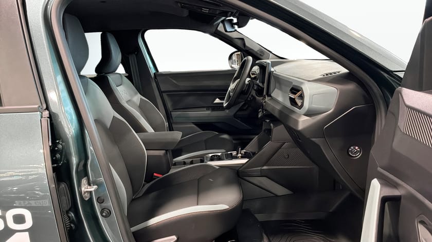 Bild 3 av Dacia Duster EXTREME HYBRID 150 4X4 DEMO