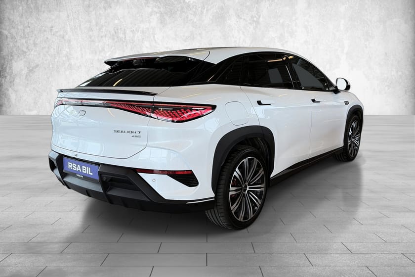 Bilde 5 av BYD Sealion 7 91.3 kWh AWD 530HK/VENT. SETER/PANO/360KAM/SKINN