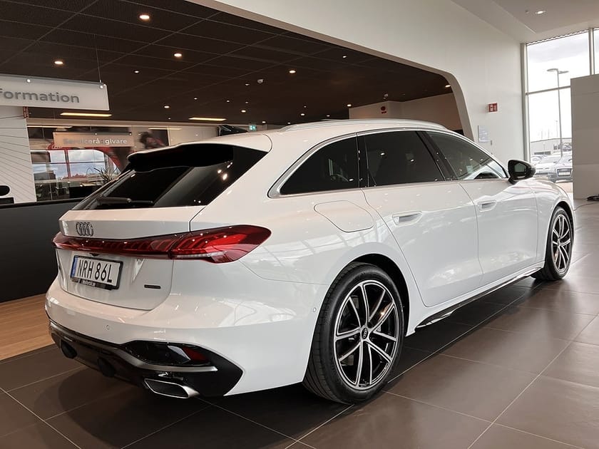 Bild 4 av Audi A5 Avant e-hybrid quattro 299hk S-line Evolution