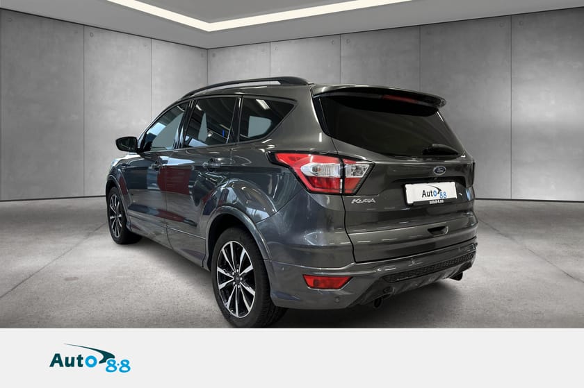 Bilde 3 av Ford Kuga Firehjulstrekk, Ny storservice, Ny registrerreim