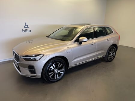 Volvo XC60 Recharge T6 Core Bright / Dragkrok / Läder / Navigation /