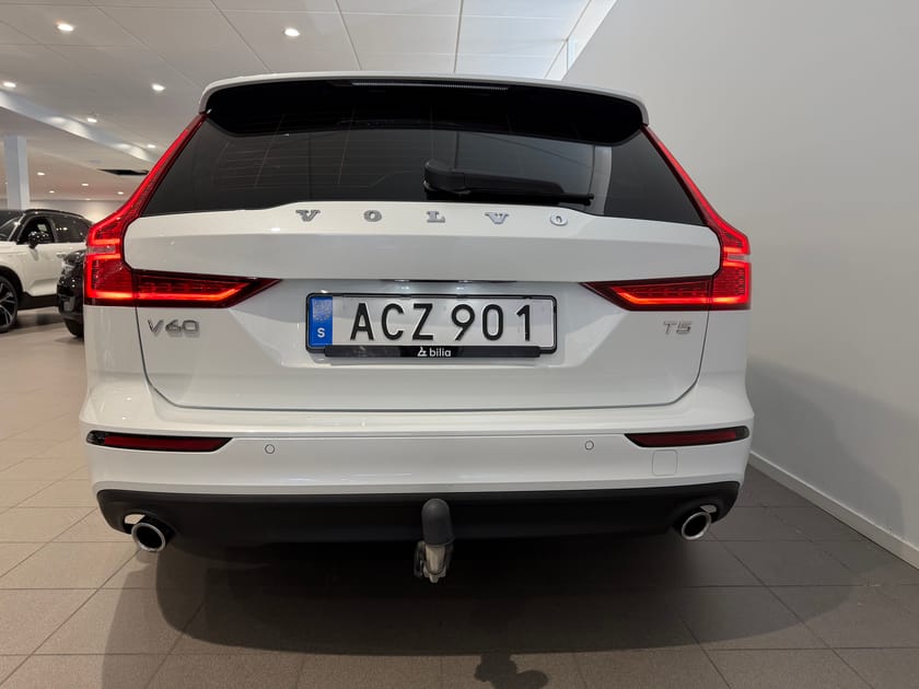 Bild 5 av Volvo V60 T5 Momentum Edition / dragkrok / sensorer / farthållare /