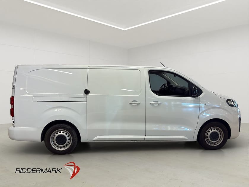 Bild 2 av Fiat E-Scudo 75 Skåpbil L3 136hk 3-Sits CarPlay Navi Farthållare MOMS