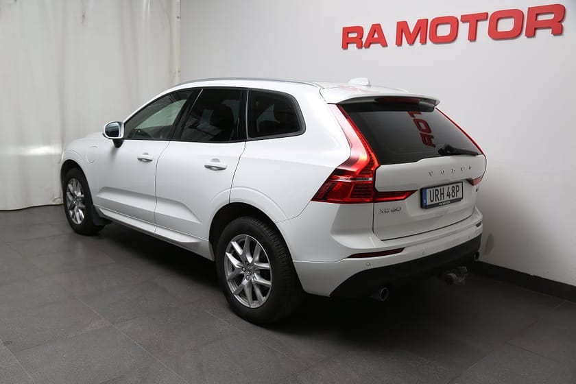 Bild 4 av Volvo XC60 T8 Twin Engine AWD Momentum Edt Aut Pano Drag Leasbar
