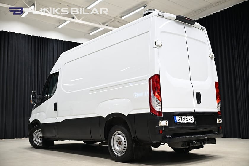 Bild 4 av Iveco Daily 35-130 Van 2.3 JTD 126HK Drag|Värmare|3.5ton-drag|EnÄgare|Leasbar