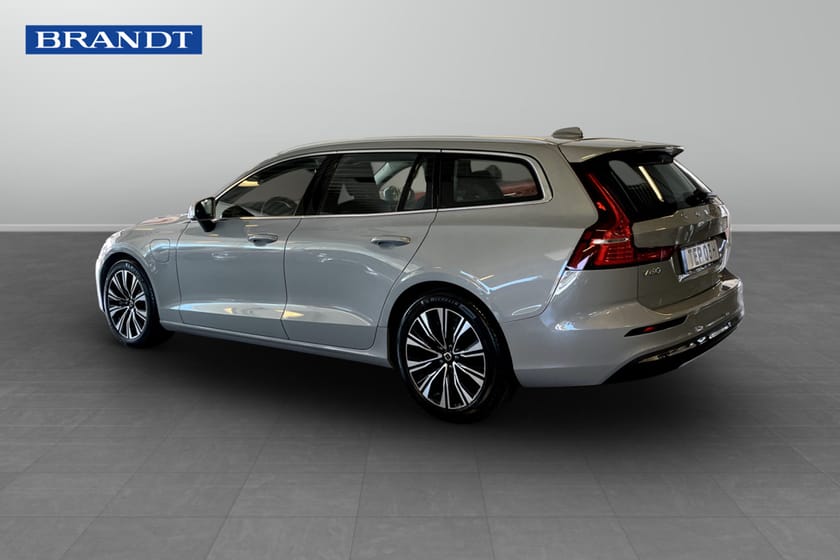 Bild 2 av Volvo V60 Recharge T6 II Core Bright