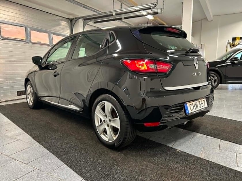 Bild 4 av Renault Clio 0.9 TCe 90 hk Euro 6 1 ägare 6500 mil Navi