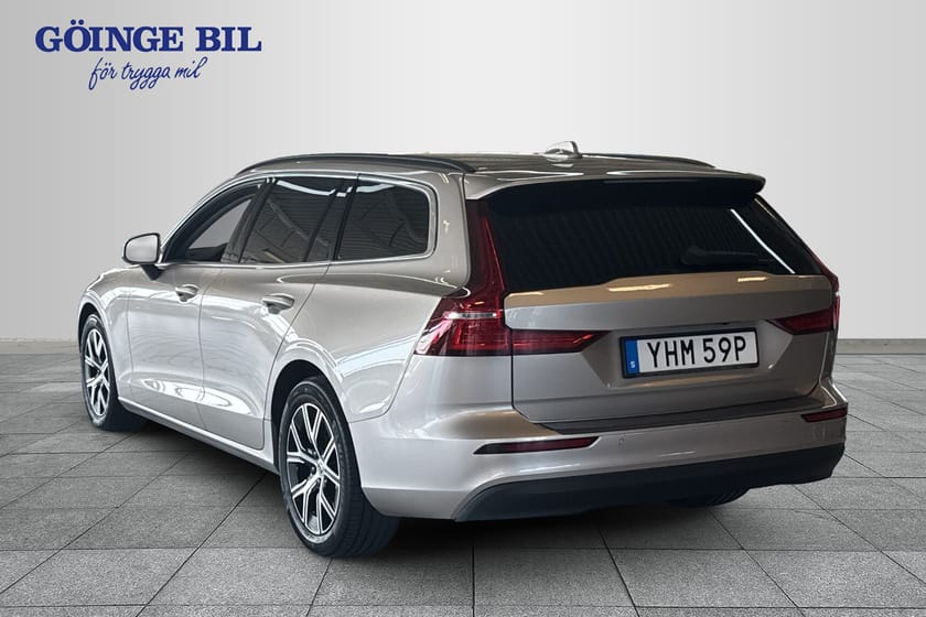 Bild 5 av Volvo V60 B4 Diesel Core/ PDC/ Ratt/ Värmare/ Klimat-pkt/ Parkeringssupport/ Carplay