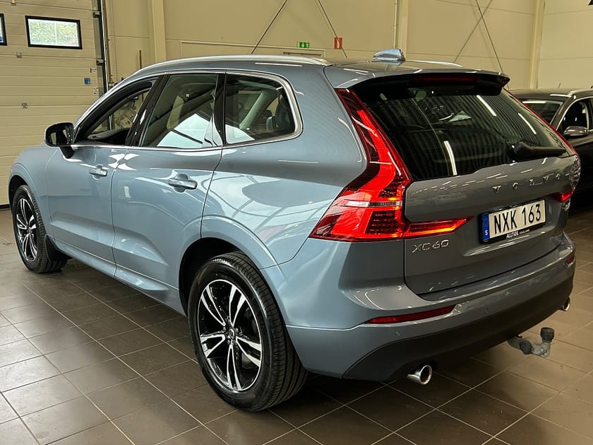 Bild 4 av Volvo XC60 D4 AWD Geartronic Momentum BA Värmare/Navi/Drag/VOC