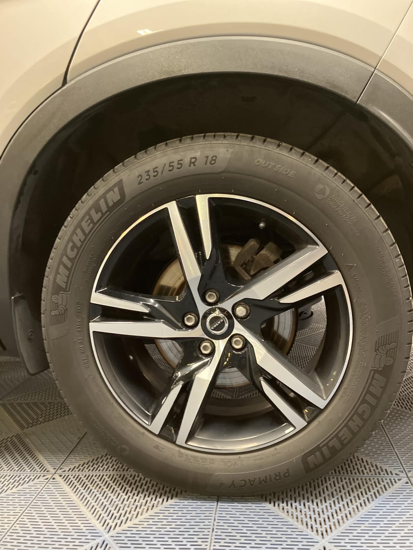 Bild 5 av Volvo XC40 B3 FWD Bensin Plus Dark