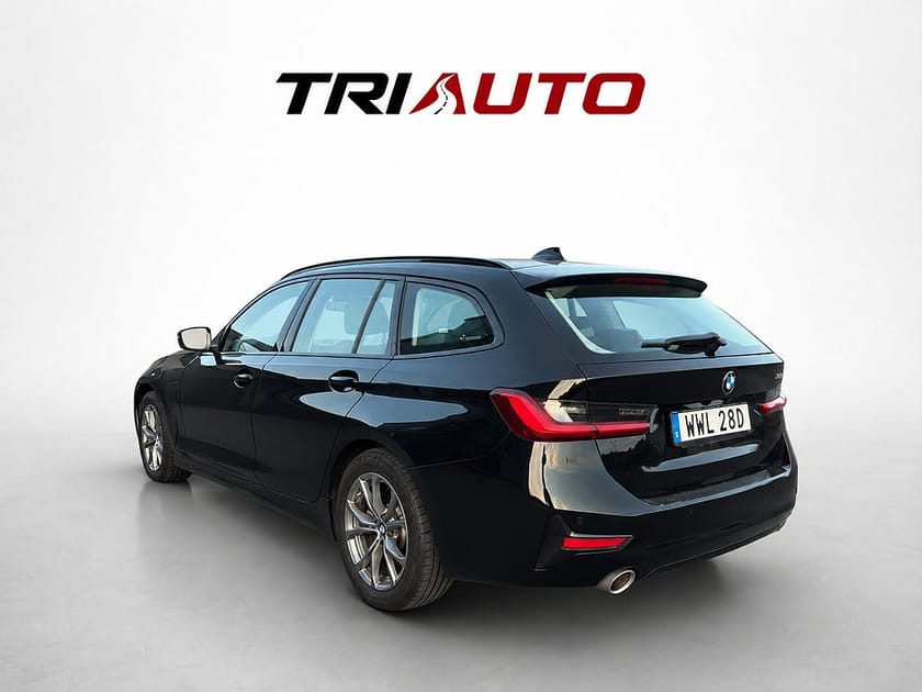 Bild 4 av BMW 330e Touring Sport line MOMS Kamera Navi CarPlay