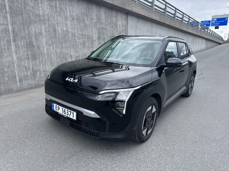 Kia EV3 Standard Range Exclusive /