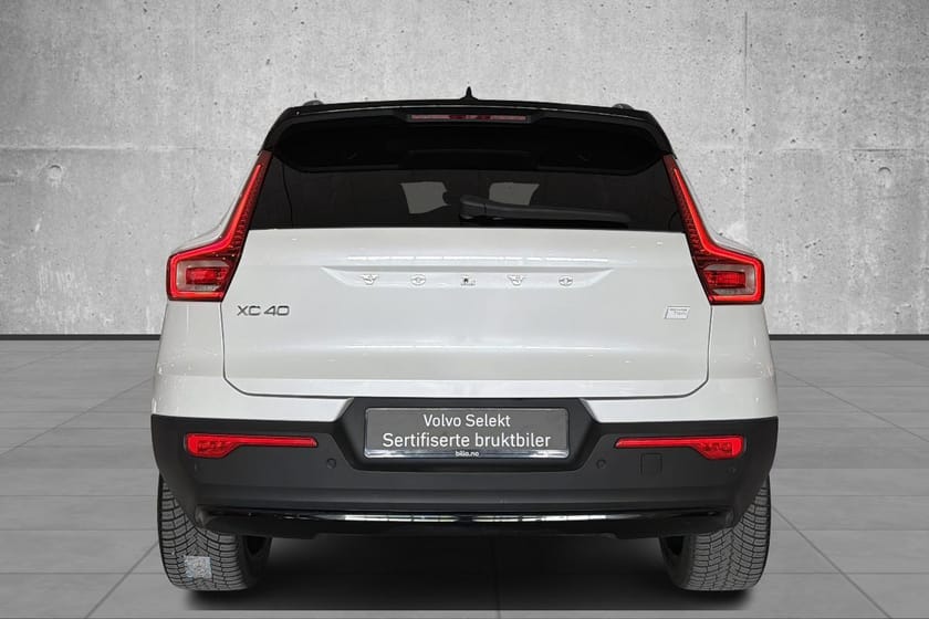 Bilde 3 av Volvo XC40 4X4 Pro, 360 kamera, Harman&Kardon++