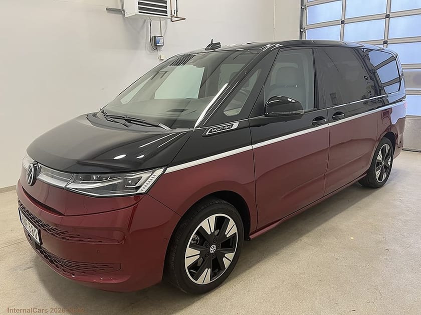 Bild 1 av Volkswagen Multivan eHybrid 4M 4MOTION Plus, Style Långt överhäng drag 7-sits
