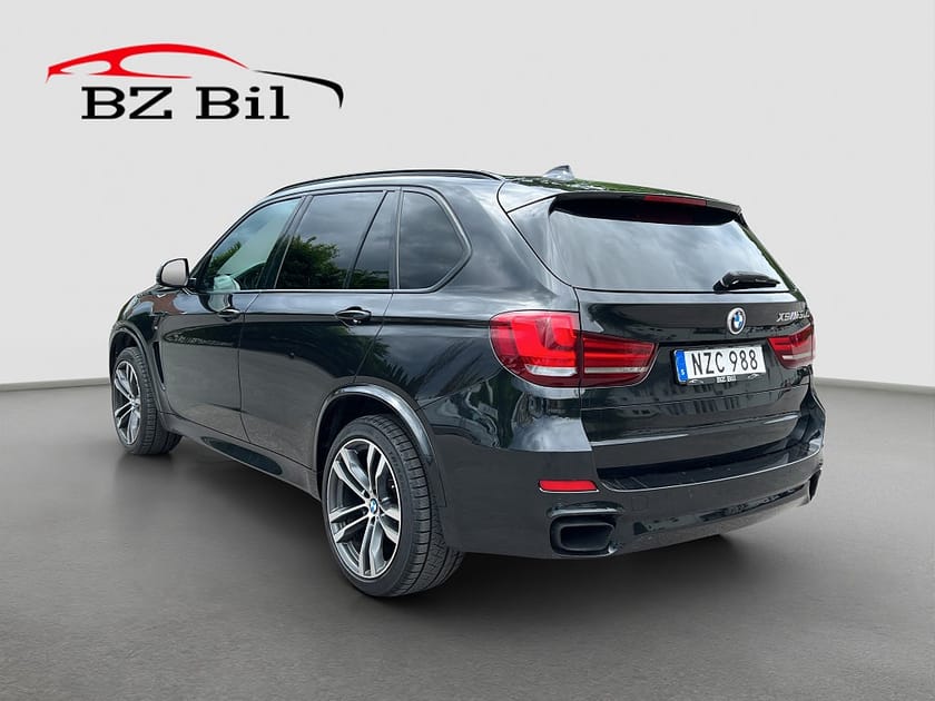 Bild 3 av BMW X5 M50d M Sport Pano Drag Värmare