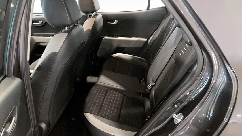 Bild 5 av Kia Stonic 1.0 T-GDI 120 HK DCT ADVANCE PLUS, GRAY PAC
