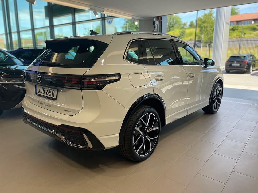 Bild 4 av Volkswagen Tiguan eHybrid R-Line-Edition 4295kr/mån JUNI ERBJUDANDE