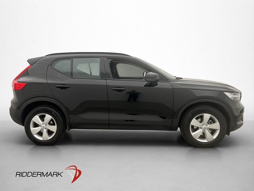 Bild 4 av Volvo XC40 T2 Momentum Kamera CarPlay Värmare Rattvärme