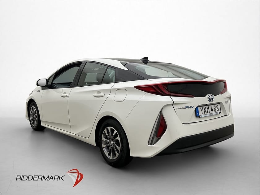 Bild 5 av Toyota Prius Plug-in Hybrid Kamera Navi Adaptiv-fart Keyless