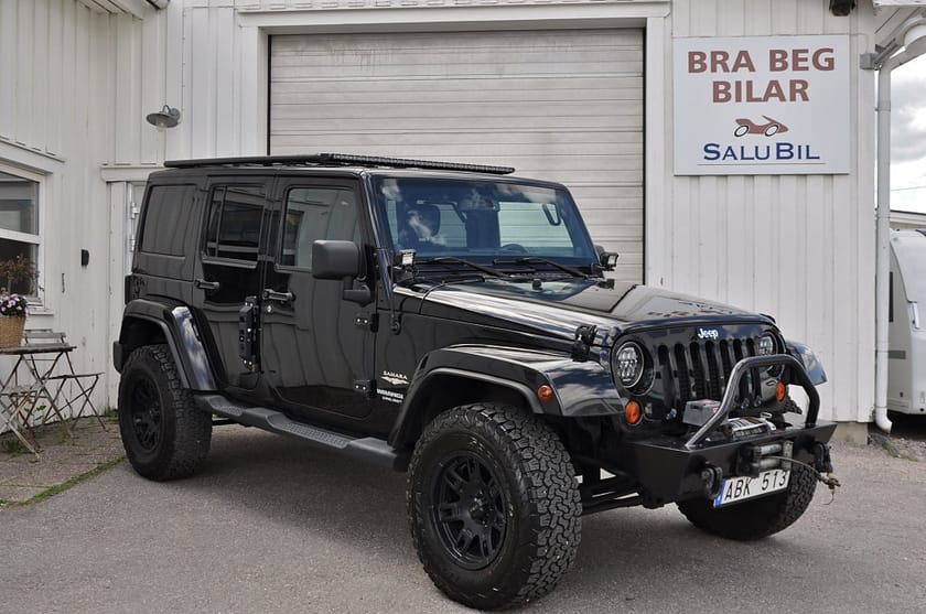 Bild 1 av Jeep Wrangler Unlimited 2.8 200hk 4WD Sahara Aut Vinsch Drag