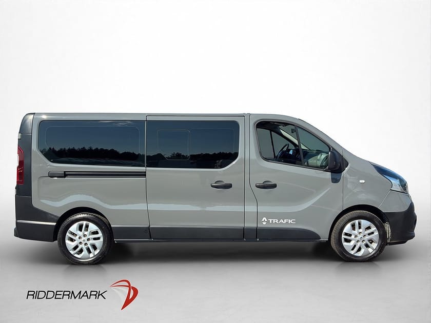 Bild 2 av Renault Trafic Kombi Lång D-Värm PDC Bluetooth Farthållare 9-Sits
