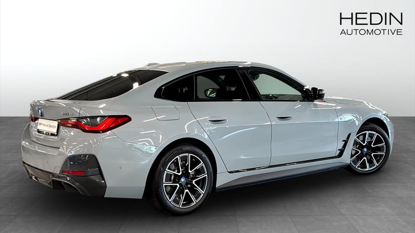 Bild 2 av BMW i4 eDrive40 Gran Coupé M Sport Driving Assist Pro El Stolar 360 Cam Drag