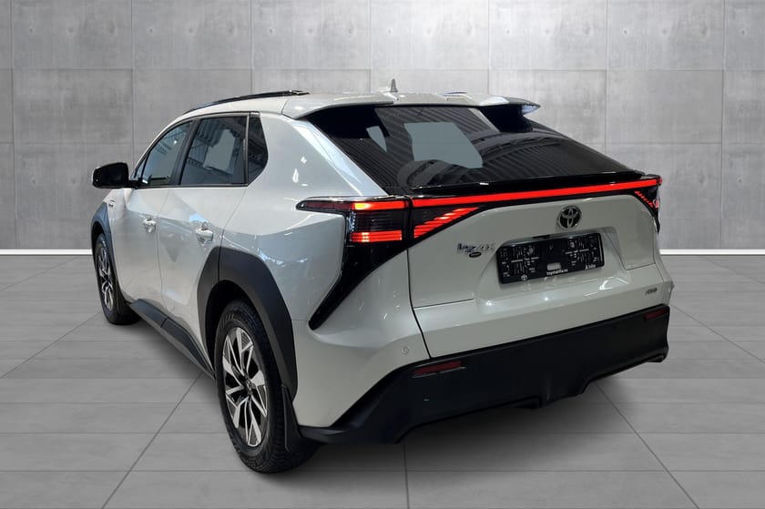 Bilde 3 av Toyota bZ4X 218hk Active Tech AWD, Rentekamp. 6.25% med 35%EK