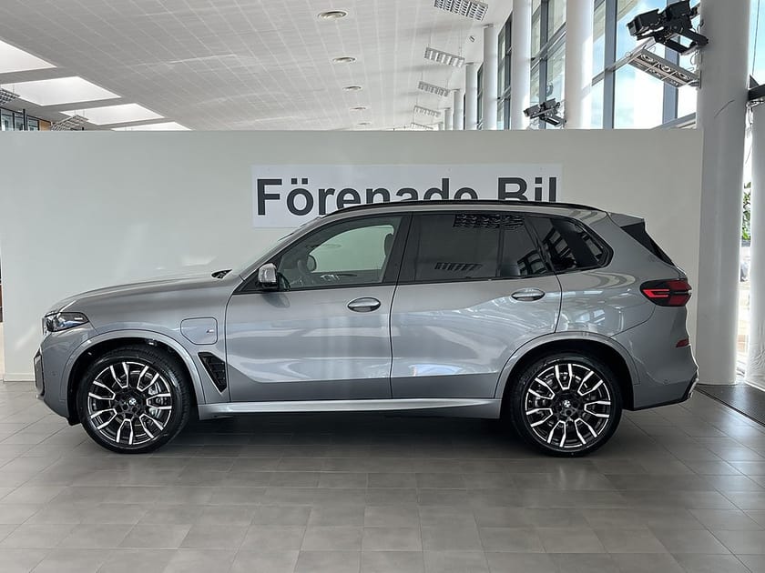 Bild 3 av BMW X5 xDrive50e 2,95%ränta M Sport 21" Innovation H/K Drag